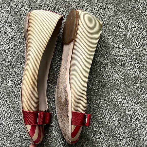 Salvatore Ferragamo Red and Cream Flats with Bow Detail - Picture 4 of 6